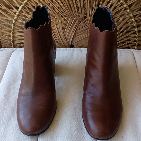 Lands' End Lands'end Women's Heeled Scallop Booties_8.5 - Picture 8 of 8